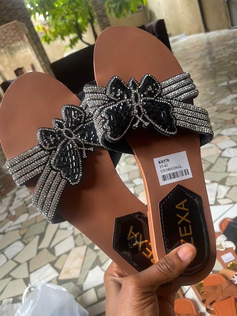 Sandales élégantes strass