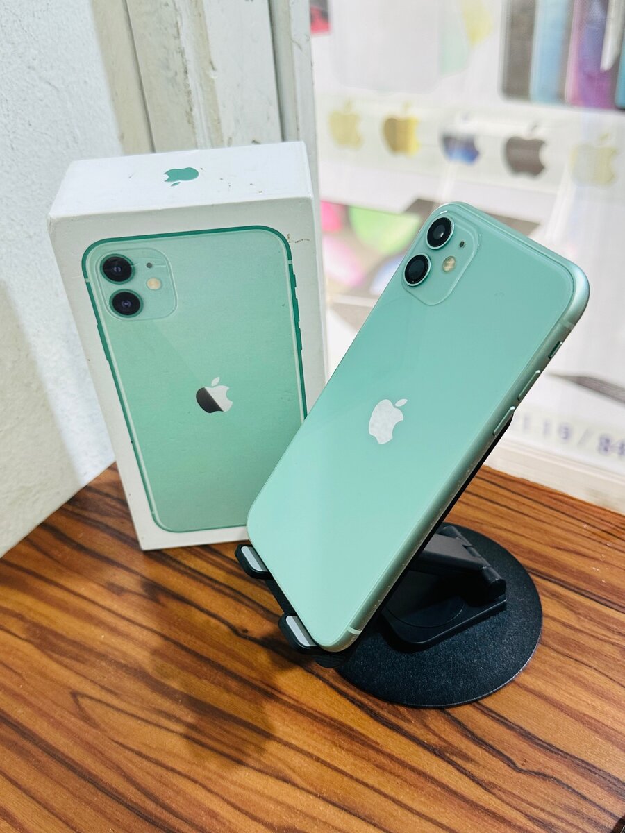 iPhone 11 64gb avec carton