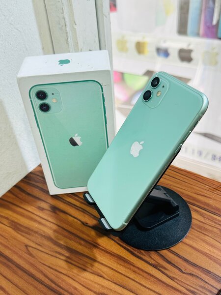 iPhone 11 64gb avec carton