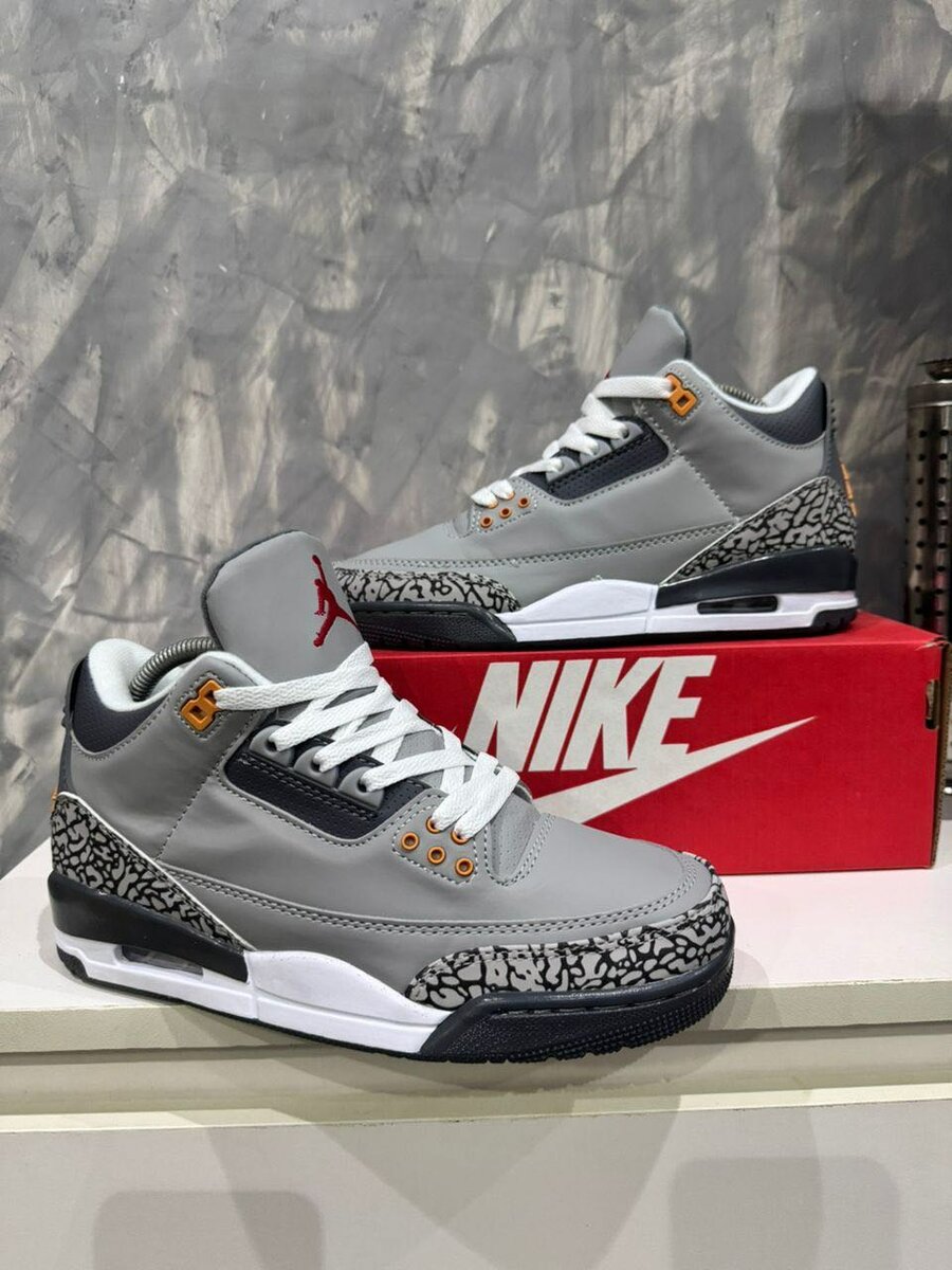 Jordan 3 grey/black only 41 available