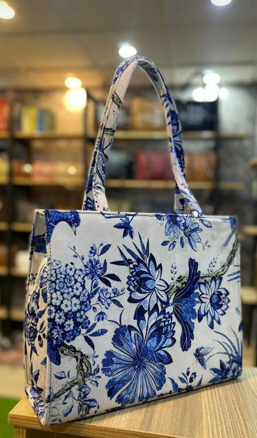 Huge Printed Bag in 2200 Including Delivery..