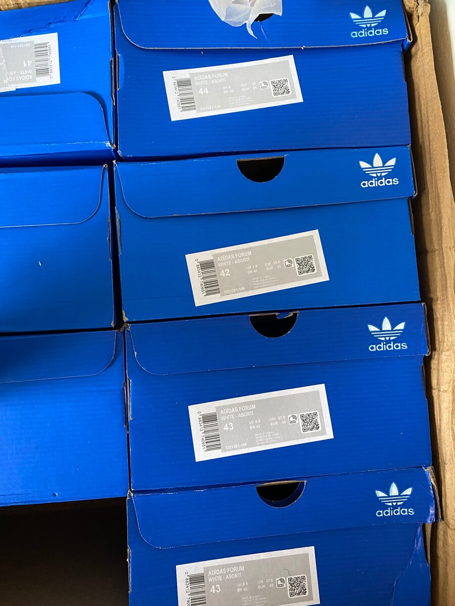 Adidas Forum sneakers