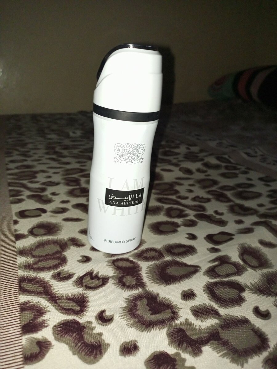 Both men's perfume and women