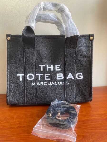 The tote bag