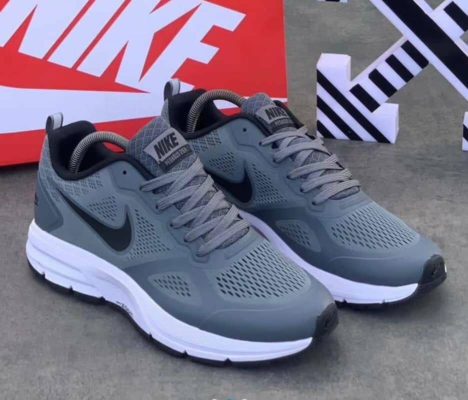 PAIRES TENNIS NIKE ORIGINAL