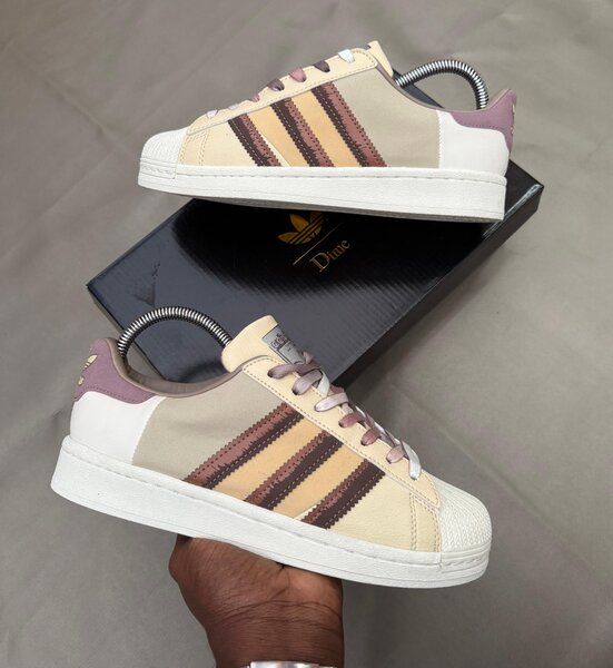 Baskets tendance en daim