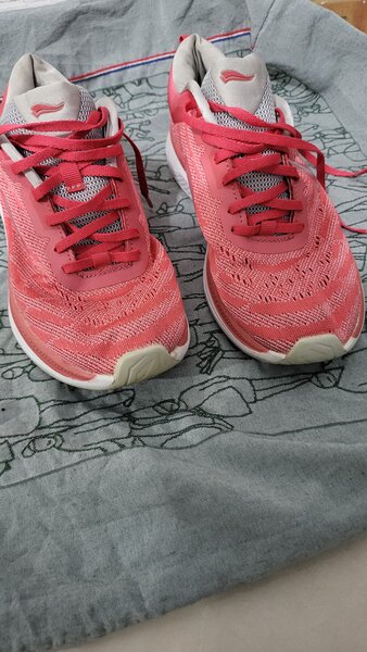 Women's Pink Running Sneakers