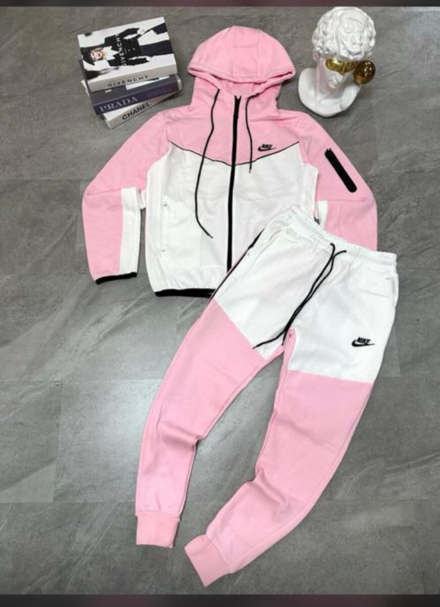 Complet Nike tech