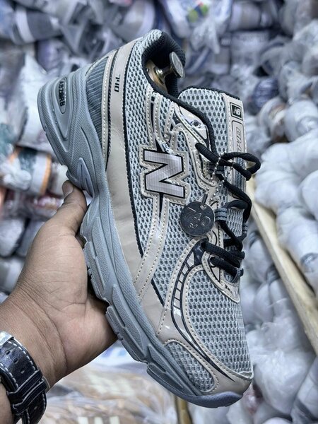 Baskets New Balance 740