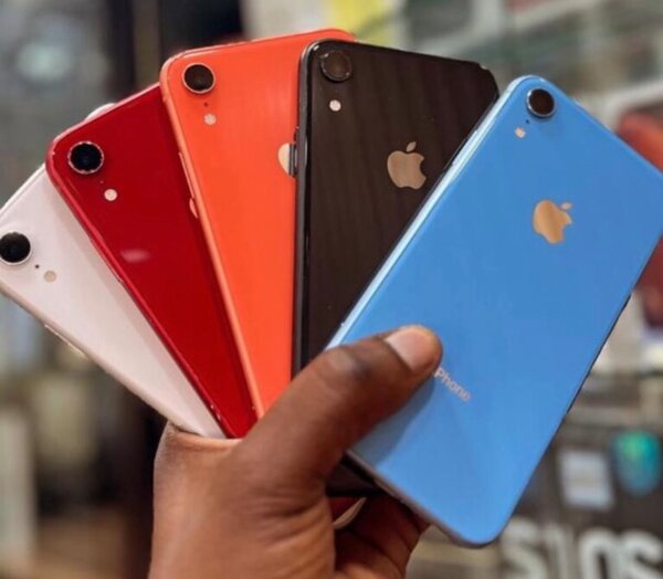 iPhone XR 64gb casi