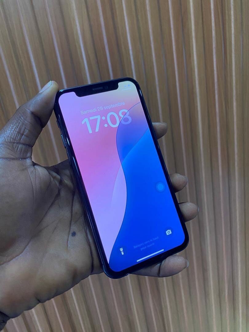 iPhone 11pro casineuf sans Face ID