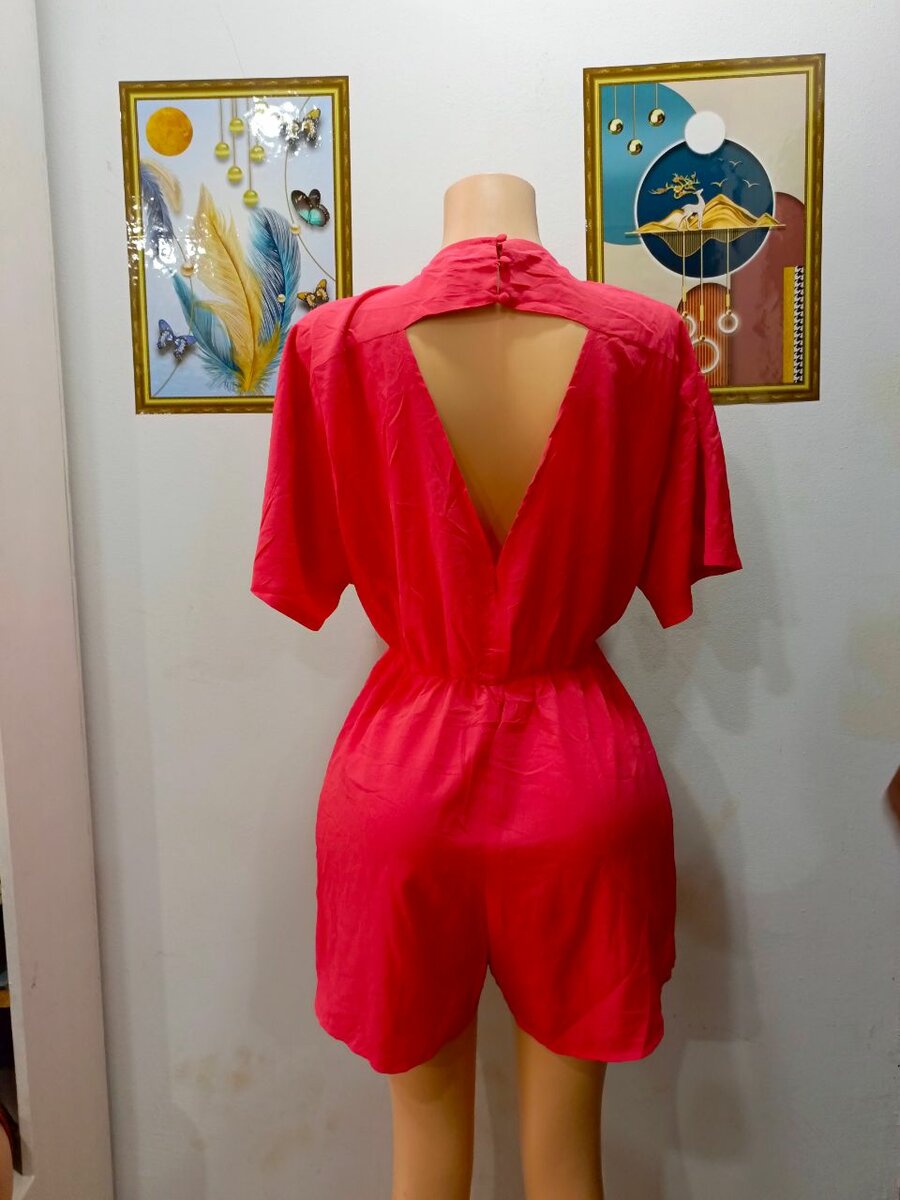 Combishort rouge élégant