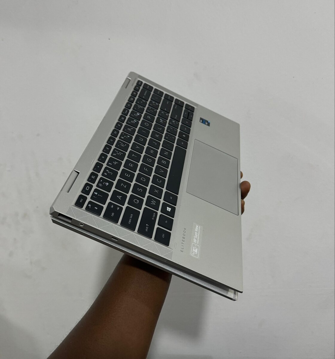 HP EliteBook 1040 G8 CORE i7