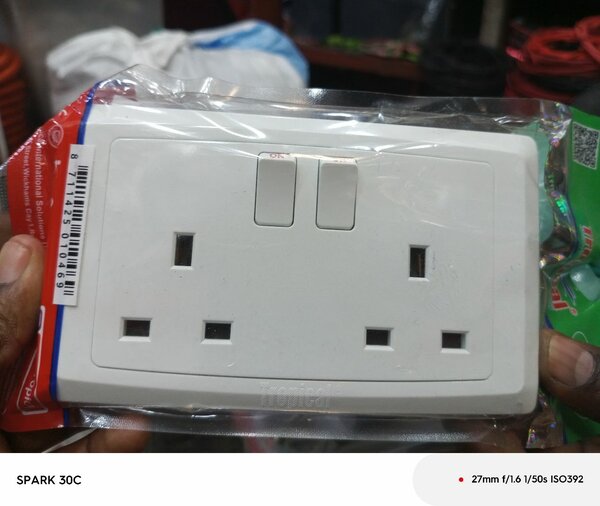 Double socket tropical