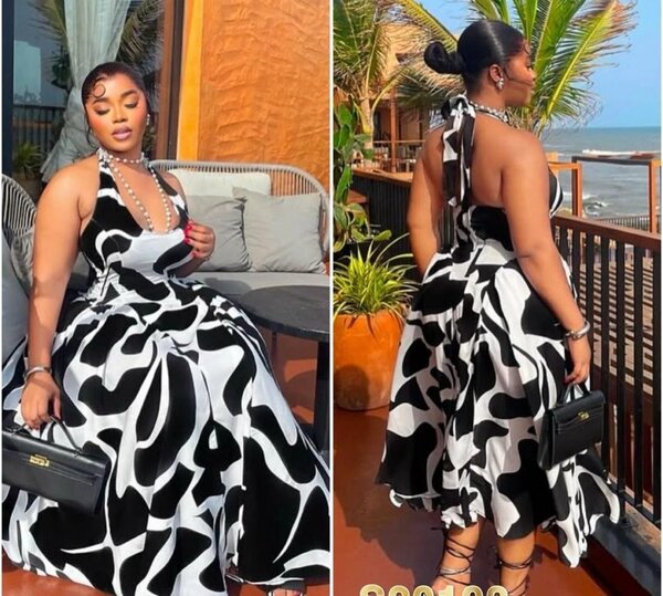 Robe d'été noire et blanche