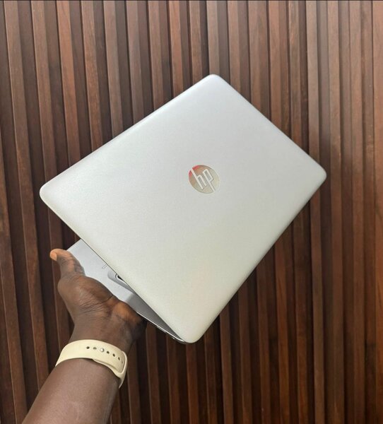 HP Ordinateur Portable Intel i5