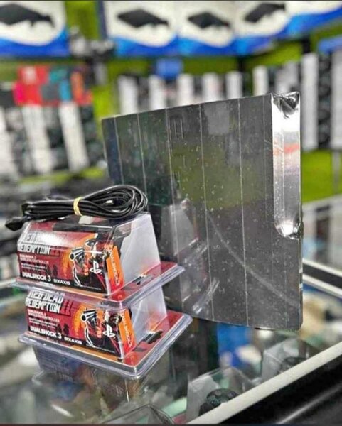 Ps3 silm craqué disponible