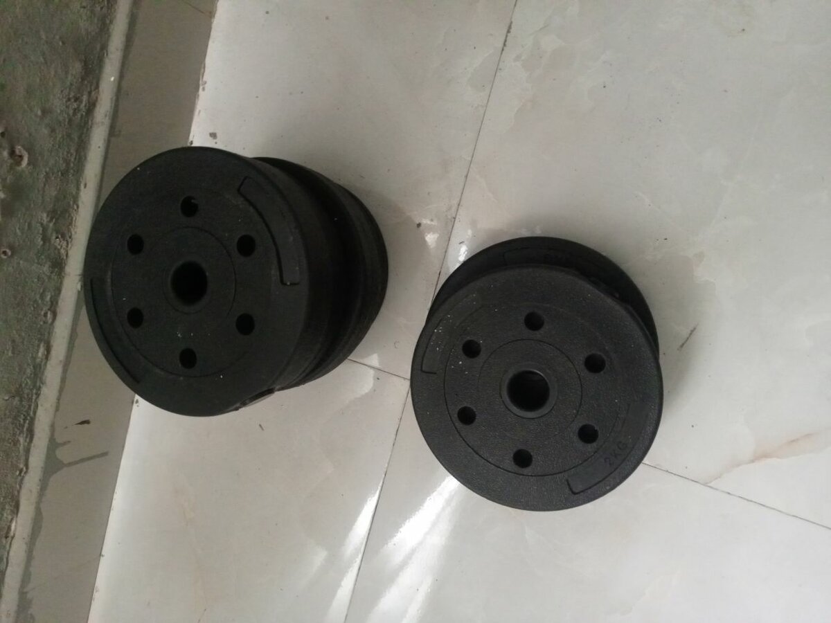 Adjustable Dumbells with weights included