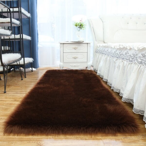 Fluffy fur mat