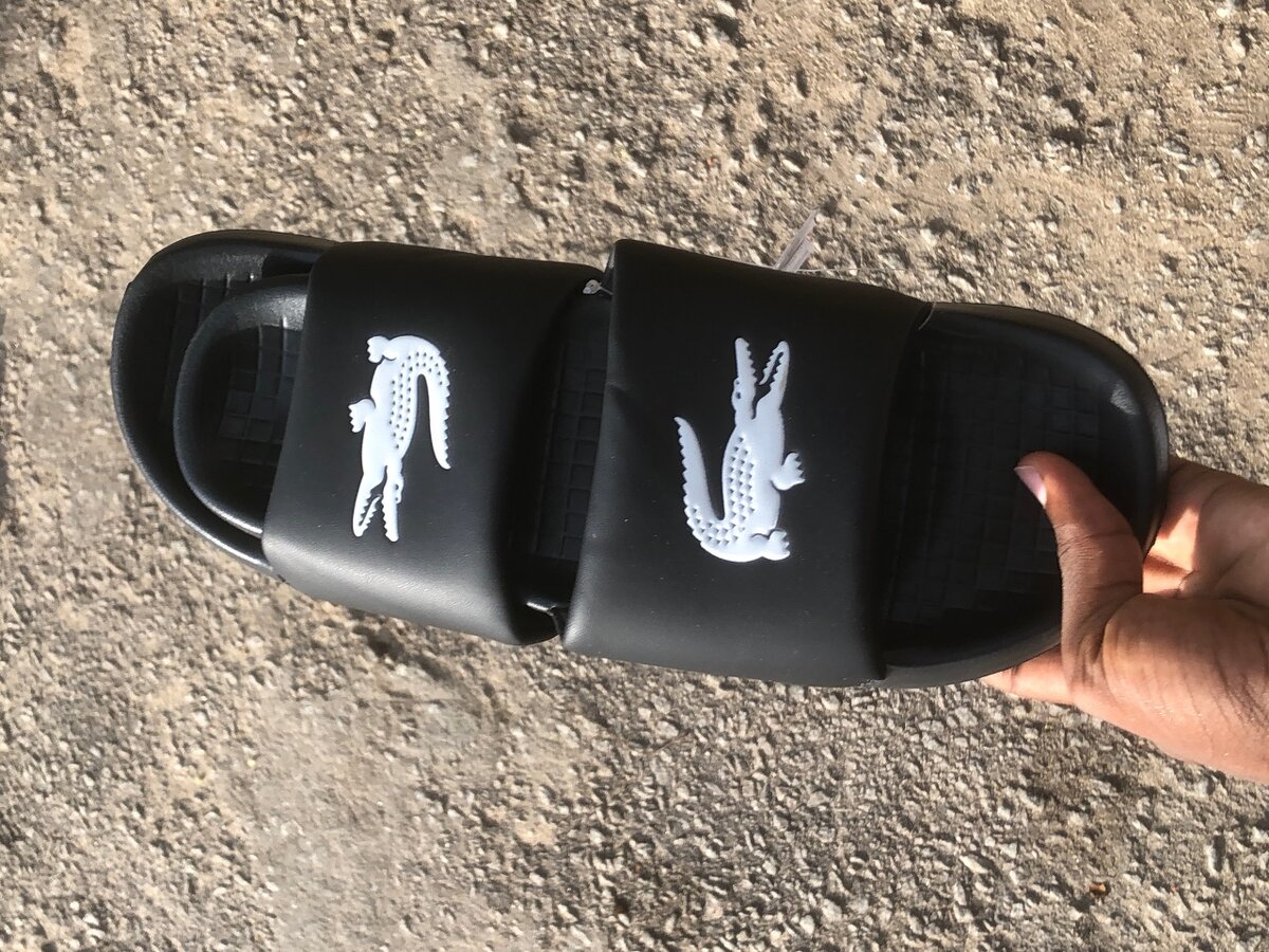 Sandales Nike et autre