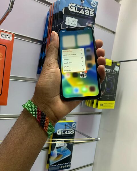 BRAND NEW IPHONE 🍏 pro 