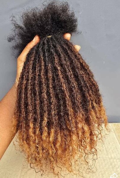 Extensions bouclés ombrés