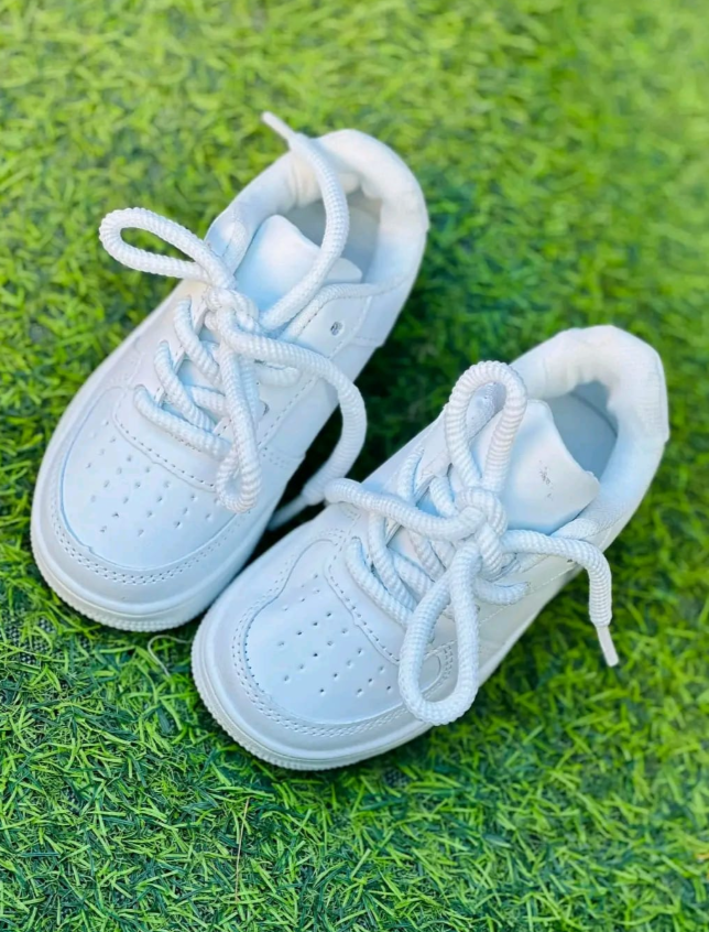 Kids sneakers