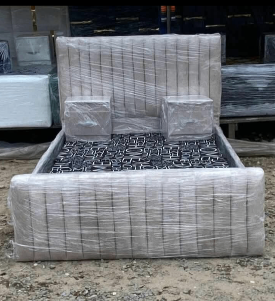 Lit en tissu élégant