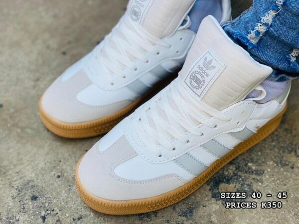 belles baskets pour hommes