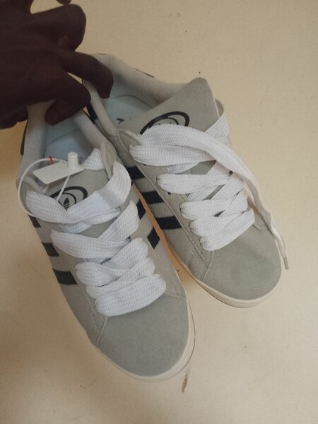 Adidas campus