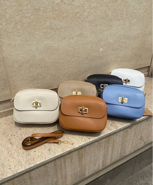 сумки разных цветов