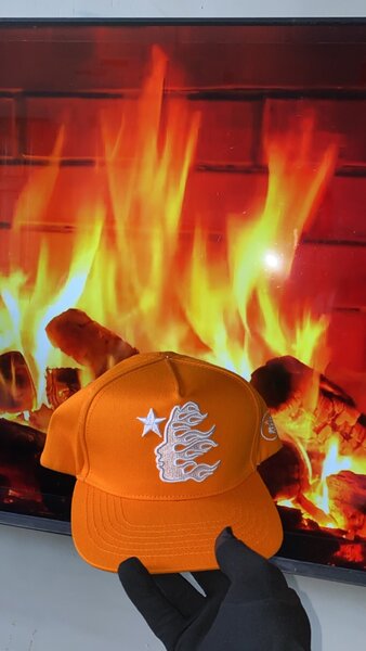 Casquette orange tendance