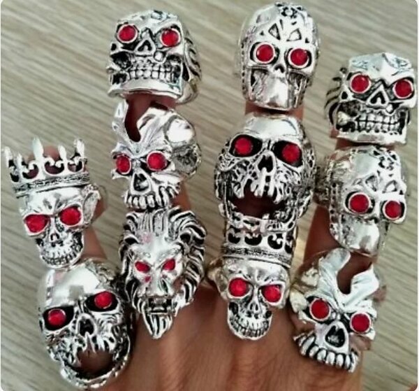 Bagues Crâne