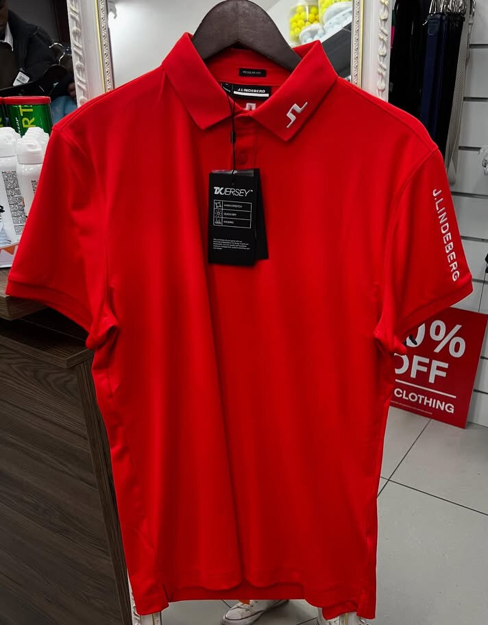 Polo rouge élégant