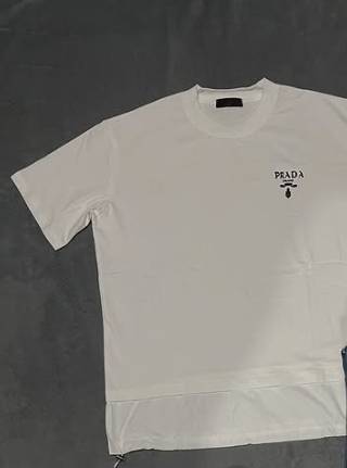 T-Shirt  PRADA