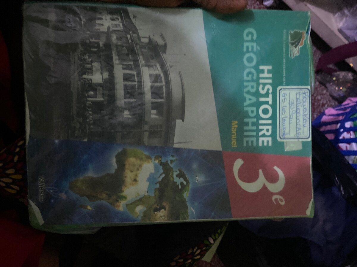 Manuels scolaires 3e