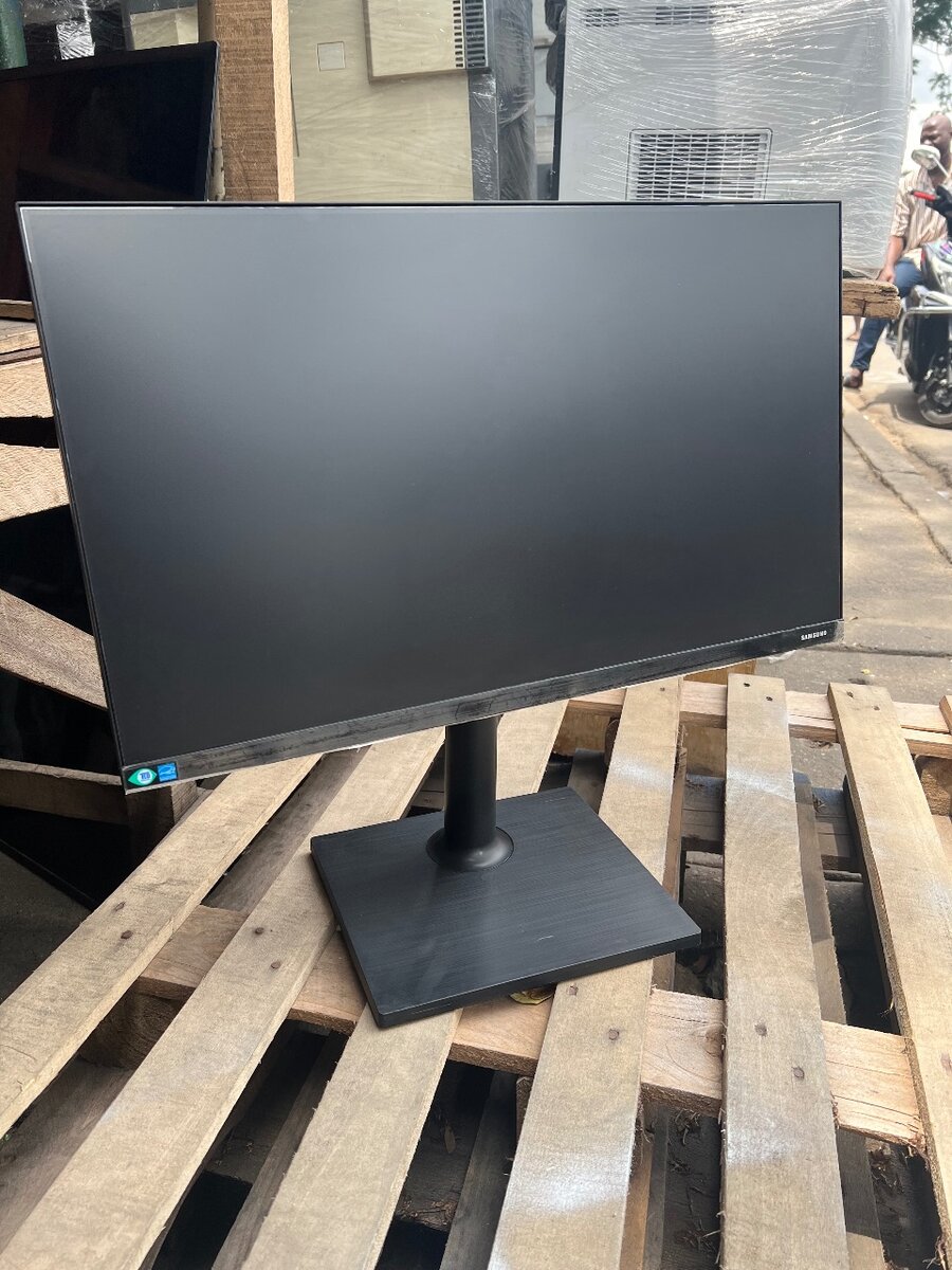 Samsung moniteur 24 pouces