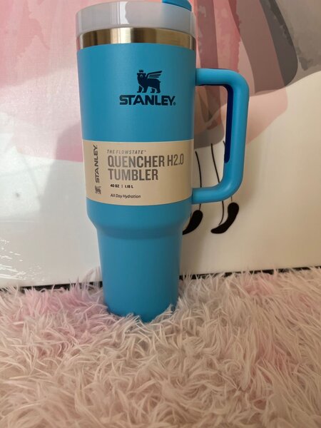 Tasse Stanley Quencher H2.0