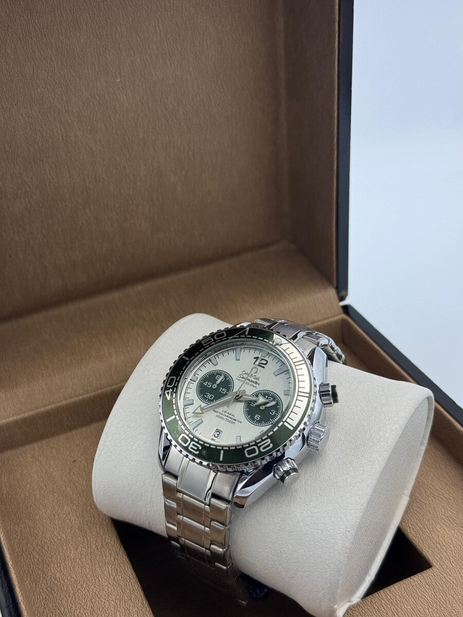 Montre Chronographe Homme Élégante