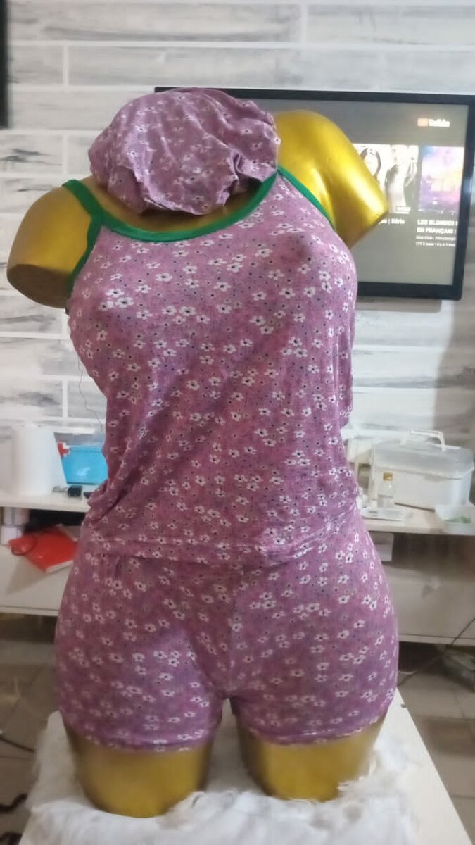 Pyjama léger à motifs colorés