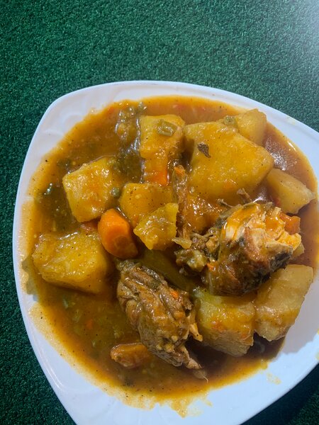 Ragoût de poulet savoureux