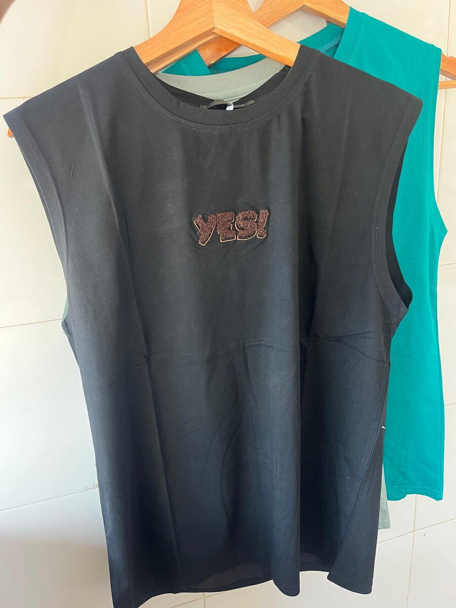 Débardeur homme imprimé moderne