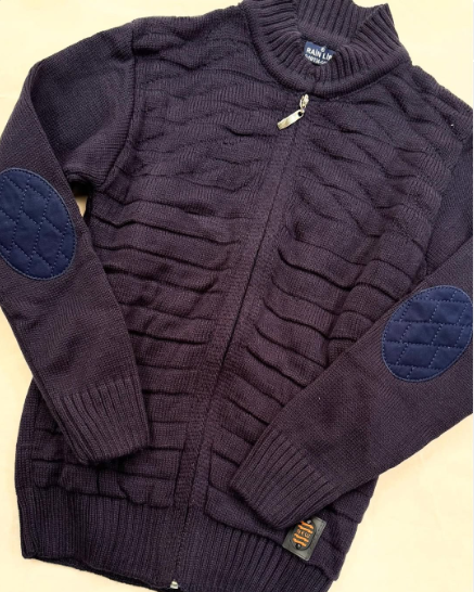 Кофта на замке 