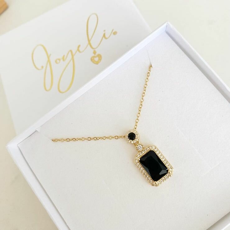 BLACK STONE NECKLACE