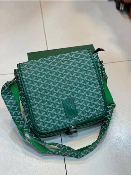 Sacoche goyard