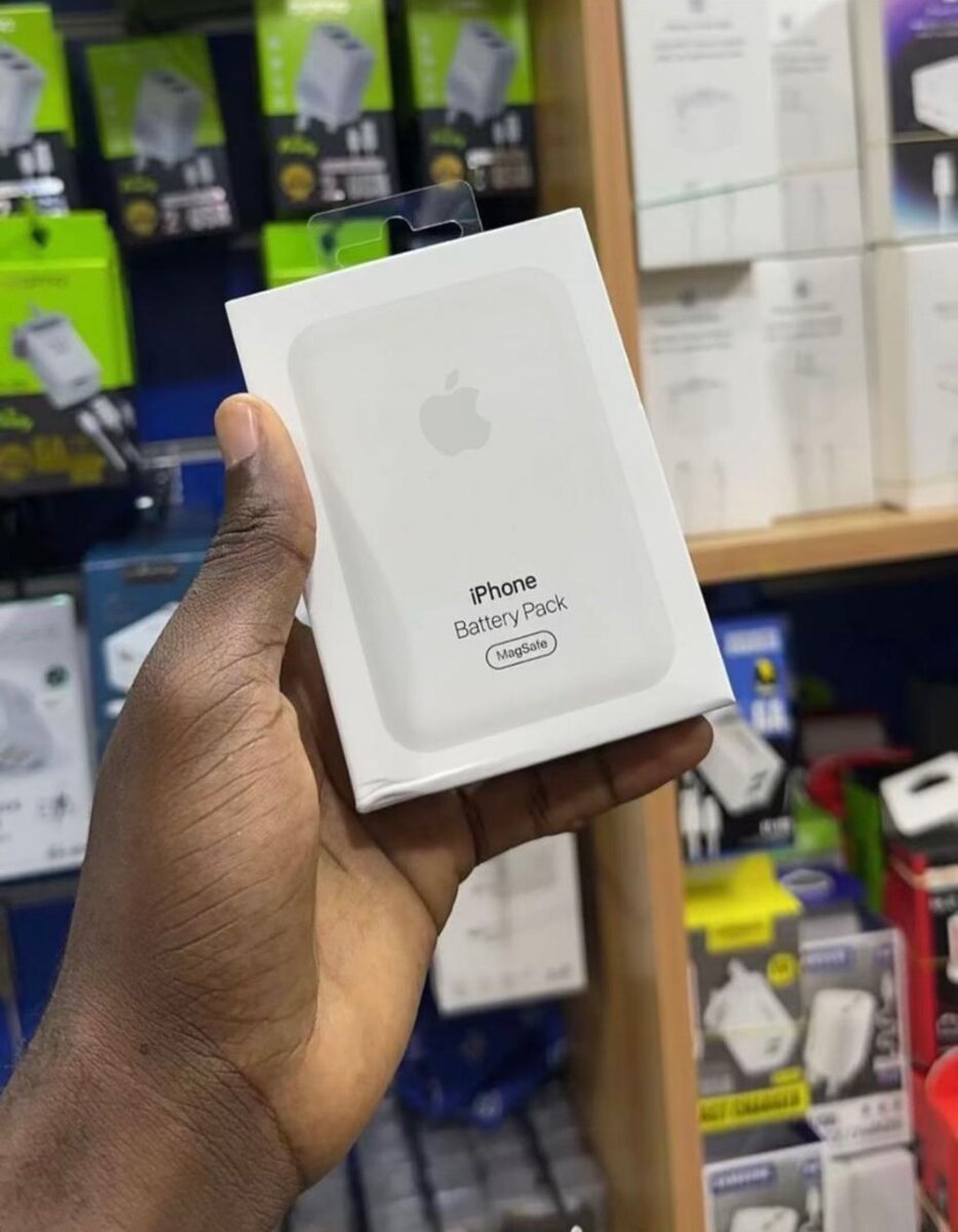 IPHONE BATTERY PACK(POWERBANK)