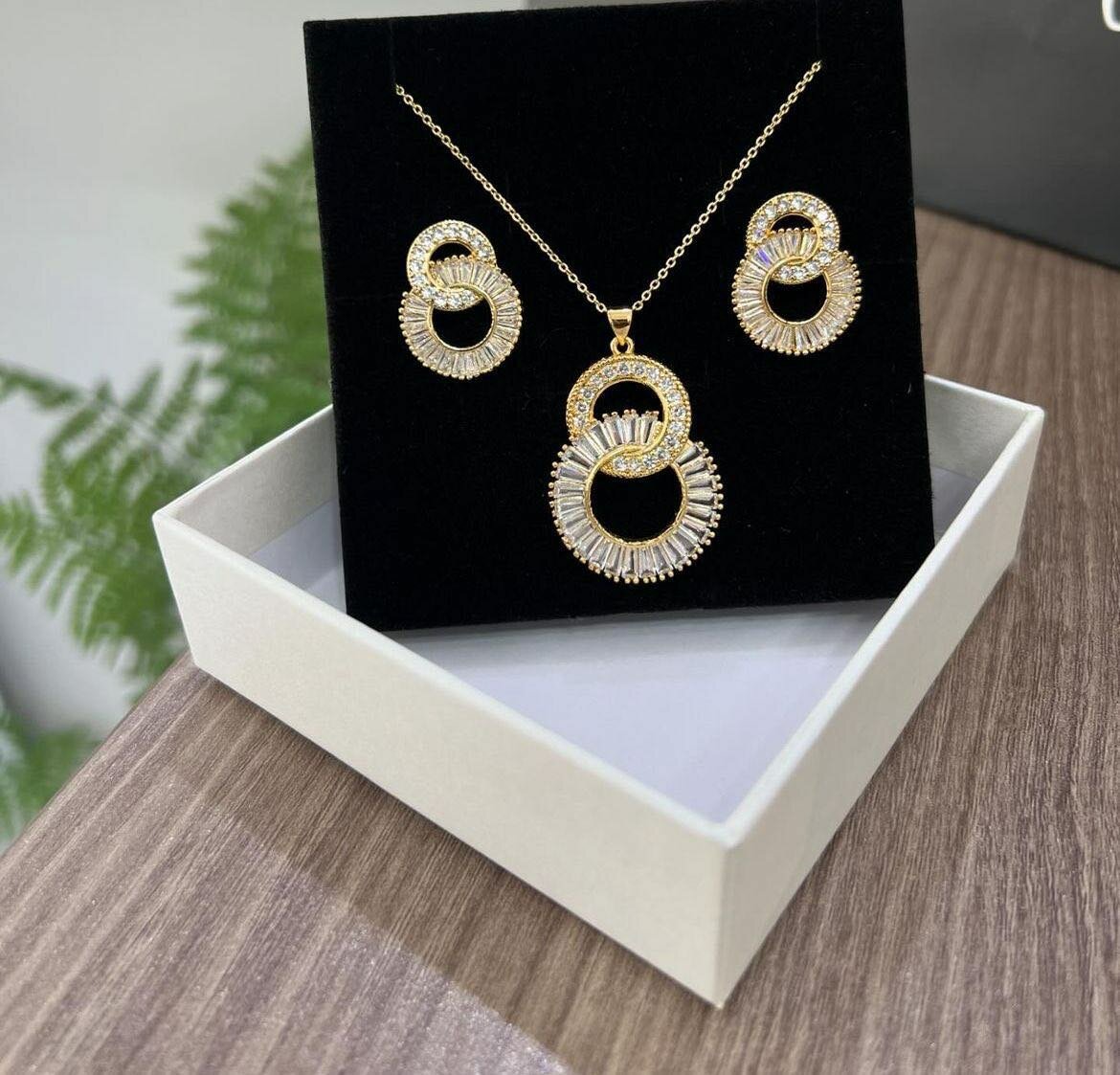 Necklace set