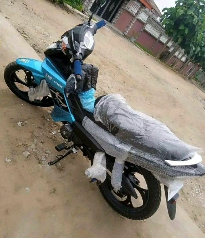 Moto city sport bleu