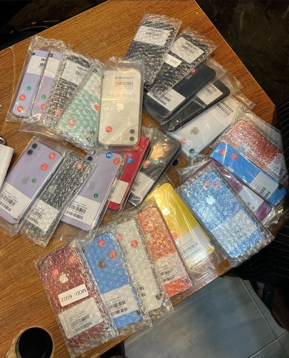 iPhone XR et 11 quasi neuf 