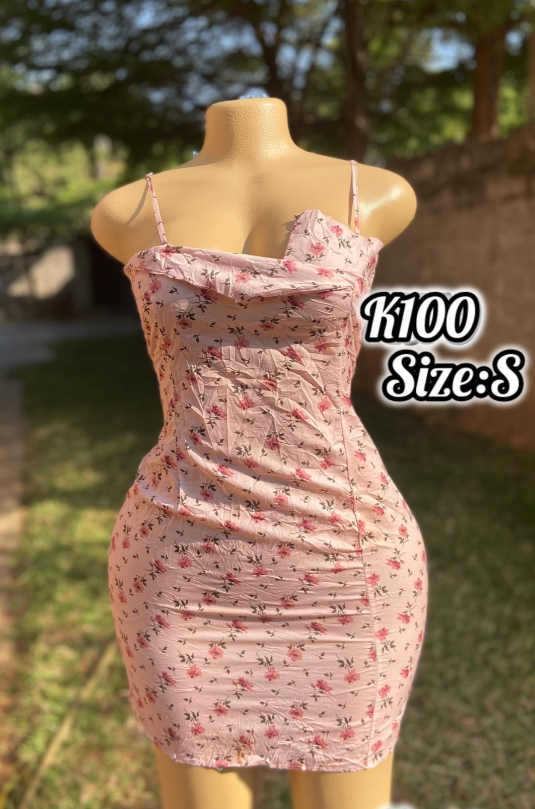 Elegant women's dress size M 